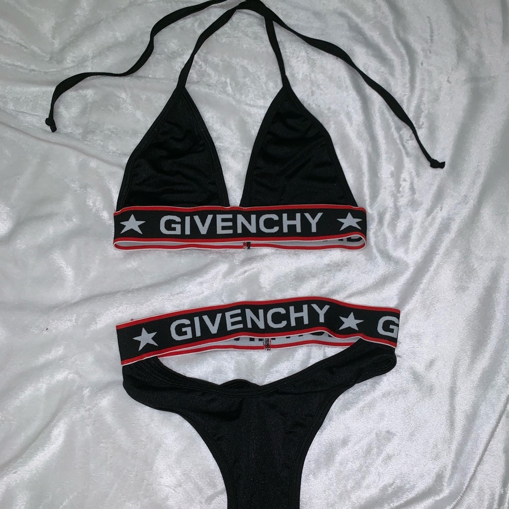 Givenchy black two piece dancer or rave outfit 🖤